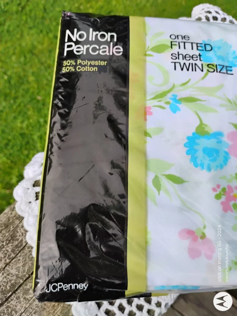 Twin FITTED sheet new old stock JCPenney vintage 1970s Juliet floral print